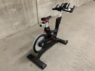 Life Fitness IC7 Spin Bike with 2-Stage Hybrid Poly-V and Tooth Belt  Drivetrain, WattRate TFT Touchscreen Console with Quick Start, Power Training, Heart Rate and FTP Power Test, S/N FCRB0015536-18H  (HIGH RIVER YARD)