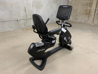 Life Fitness 95R Inspire Recumbent Bike c/w Wide Ride Pedals, Programmed & Interactive Workouts, 25 Resistance Levels, S/N APB106393  (HIGH RIVER YARD)