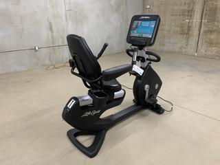 Life Fitness 95R Inspire Recumbent Bike c/w Wide Ride Pedals, Programmed & Interactive Workouts, 25 Resistance Levels, S/N APB106395  (HIGH RIVER YARD)