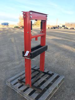 Shur-Lift 20 Ton Shop Press, 60 3/4in (H) X 35in (W), SN 68595  (HIGH RIVER YARD)