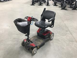 Go-Go LX Centric Health Power Cart c/w CTS Suspension, Speed Dial, Horn, Headlight, Forward And Reverse, SN X0224913298FV0 *Note: Charger Included*  (HIGH RIVER YARD)