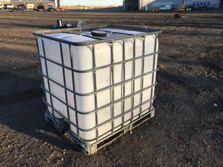 Skid Mounted Caged Poly Storage Tote, 48in x 40in x 46in  (HIGH RIVER YARD)