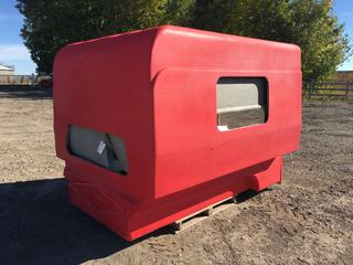 Enclosed Cap for Truck Box, Contents Included  (HIGH RIVER YARD)