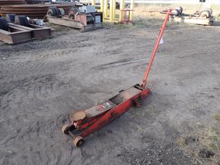 Hydraulic Floor Jack **THIS ITEM IS LOCATED @ 5107 67 ST, LLOYDMINSTER, AB FOR MORE INFO CONTACT JASON  @780-870-0193**