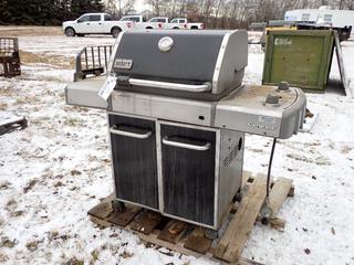 Weber Genesis Propane BBQ **THIS ITEM IS LOCATED IN NORTH WEST EDMONTON, FOR MORE INFO CONTACT TONY @ 780-935-2619**