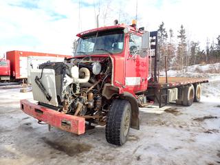 2002 Western Star 4900SA T/A Flat Deck Truck c/w Detroit Series 60 DDC 12.7L Diesel, Allison HD-460T 6-Spd A/T, 24ft X 8ft Deck, 245in WB, 385/6522.5 Front And 11R24.5 Rear Tires. Showing 26,379hrs. VIN 2WLHALC632KJ59586 *Note: Running Condition Unknown, No Hood, Drive Shaft Missing, Unable To Verify Mileage*