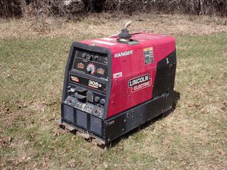Lincoln Electric 305G Ranger Welder c/w Kohler CH730 Gas Engine, 9500W, 120/240V. Showing 2453hrs  **Located In Edmonton**