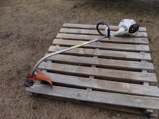 STIHL FS40 Grass Trimmer w/ 27cc Gas Engine **Located In Edmonton**