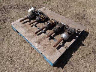 Qty Of 1in And 3/4in Pneumatic Impact Wrenches Includes: Ingersoll Rand 1in, Ultra Pro Platinum Series 3/4in, (2) Chicago Pneumatic 1in And (1) 1in *Note: Working Conditions Unknown* **Located In Edmonton**
