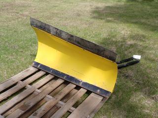 Country Plow 50in ATV Snow Blade **Located In Edmonton**