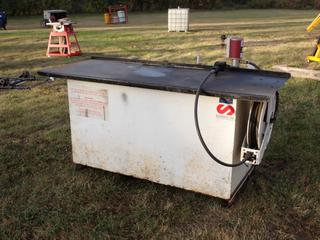 Samson 1135L Cap. Above Ground Workbench Tank c/w Alemite Ram Pump, Oil Meter, Hose And Reel **Located In Edmonton**
