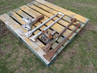 (2) Hitches c/w (4) Sway Bars *Note: No Balls On Hitches* **Located In Edmonton**