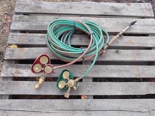 Victor 100FC Cutting Torch c/w (2) Victor Regulators And Oxy/Acetylene Hose **Located In Edmonton**