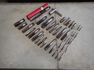 Qty Of Assorted 1/4in - 1 1/2in Taps c/w T-Handle Ratcheting Tap Wrench