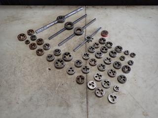 Qty Of Assorted 3/8in - 7/8in Threading Dies c/w Die Wrench Handles