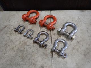 Qty Of Assorted Size Shackles 