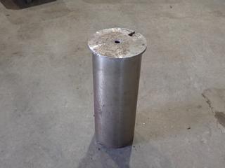 (1) 17in(H) X 6in(OD) X 1/2in Keyway Broach Bushing