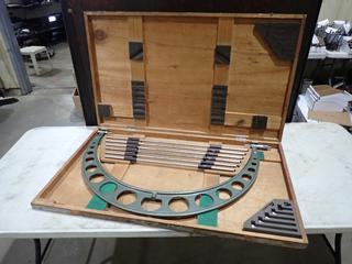 Mitutoyo 24in - 30in Outside Micrometer w/ Interchangeable Rods