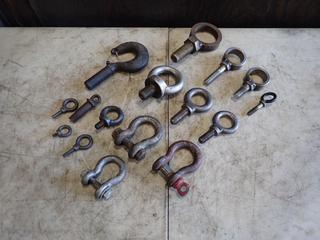 Qty Of 3/8in - 1 1/8in Eye Bolts c/w Qty Of Assorted Size Shackles