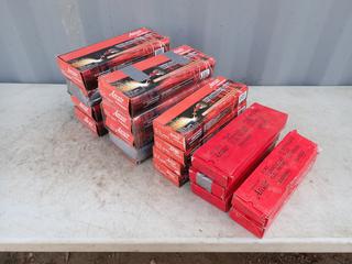 Qty Of Arcair 12.7mmm X 356mm And 9.5mm X 305mm Copper Coated Gouging Carbons c/w Qty Of Thermadyne Arcair Flat Copperclad Electrodes