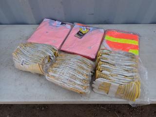 (2) Unused Viking Handyman Size XXXL Rain Coats And Pants c/w Qty Of BDG Cowhide Gloves And Size XXXL Rain Coat