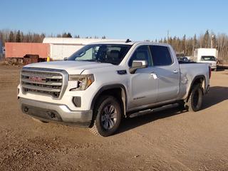 2020 GMC Sierra 1500 SLE 4X4 Crew Cab Pickup c/w 5.3L V8 Gas, A/T, Backup Camera And LT265/70R17 Tires. Showing 5,516hrs, 189,047kms. VIN 1GTU9BED4LZ310635 *Note: Drivers Side Headlight Broken, Dent In Driver Side Box, Engine Light On* **Located In Fort McMurray**