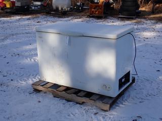 2014 Danby 4ft X 2ft X 32in 115V Chest Freezer *Note: Scratches* **Located In Edmonton**