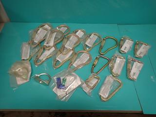 Qty Of (12) Unused Yoke N-259G And (6) Unused Yoke N-258G Carabiners c/w Assorted Carabiners ** LOCATED IN EDMONTON**