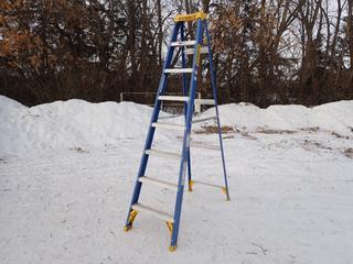 Featherlite 8ft Step Ladder ** LOCATED IN EDMONTON**