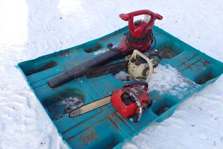 Toro 120V Ultra Blower Vac, Homelite Model XL Chainsaw And Skil Model 946 Chainsaw **LOCATED IN EDMONTON**