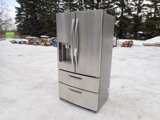 LG Model LMX21986ST/00 115V Fridge/Freezer w/ Ice Maker *Note: Requires Freon* **LOCATED IN EDMONTON**