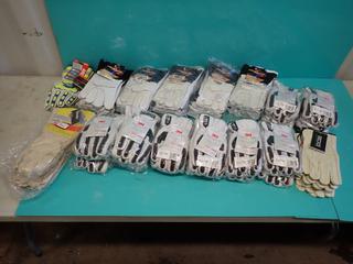 Qty Of Unused Watson Heatwave Size L-XL Welding Gloves c/w Unused 3M Thinsulate Size XL Lined Gloves And BDG Size 2XL Leather Work Gloves ** LOCATED IN EDMONTON**