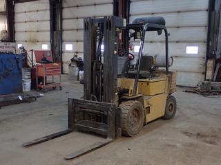 1996 Daewoo G30S-2 6000lb Cap. LPG Forklift c/w Hercules 4 Cyl, 3-Stage Mast, Side Shift, 42in Forks, Mtd. Air Tank w/ Glad Hands, 28X9-15/8.15-15 Front And 6-50-10 Rear Tires. Showing 5452hrs. SN 12-05585 *Note: Rear Tire Slashed*