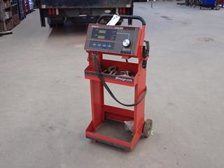 Snap-On MT3750 AVR 12V Digital Starting And Charging System. SN 01250255