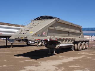 2005 Travis 39ft Tri/A Belly Dump Trailer c/w 20,000lb GAWR And 11R22.5 Tires. CVIP 04/2027. VIN 48XEF393351003706 **LOCATED IN COLD LAKE, AB**
