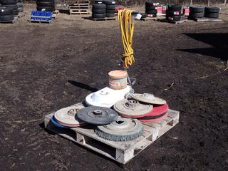 Husky ULT-1750 115V Floor Polisher w/ Pads **LOCATED IN EDMONTON**