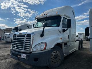 2014 Freightliner Cascadia T/A Sleeper Truck Tractor C/w Detroit DD15, 18 Spd, 40,000lb Rears, Double Diff Locks, A/R Suspension, 11R22.5 Unable To Confirm Mileage VIN 1FUJGLD68ELFR2717 *NOTE Running Condition Unknown* *Located At 232071 Range Rd 283 Rocky View, AB*