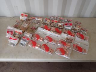 Qty Of Parker Nozzle Insulator Course Thread, Contact Tip Adapters, Gas Diffusers And Nozzle Thread On 350A 1/8 Stick Out **LOCATED IN EDMONTON**