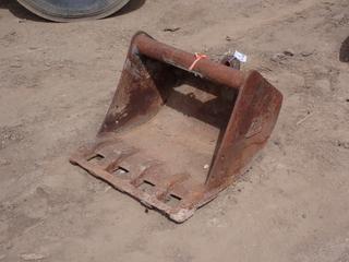 TAG 22in Dig Bucket **LOCATED @ 1 SUNSET BOULEVARD, FORT MCMURRAY, AB**