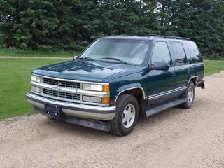 1999 Chevrolet Tahoe LS 4X2 SUV c/w 5.7L Vortec, V8, A/T And LT235/75R15 Tires. Showing 289,598kms. VIN 1GNEC13R3XJ514093 *Note: Windshield Cracked, Rust, Back Bumper Damaged* **LOCATED @ EDMONTON YARD**