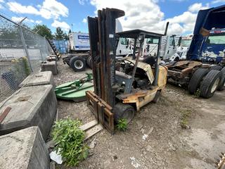 Toyota FG45 Solid Tire LPG Forklift C/w 9,850 Lb. Capacity, 185 in. Triple Stage Mast, Side Shift, 48" Forks SN 12554 *Note: *PARTS ONLY* *Located In Delta, BC.* 