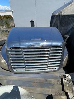 Freightliner Cascadia Hood *Located In Delta, BC*