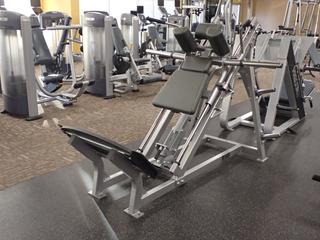 Hammer Strength Hack Squat Machine w/ 125lb Start Weight