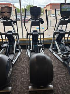 Precor EFX Series 800 Commercial Cross Trainer Elliptical. SN ADFXK03150031