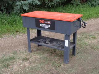 TMG Industrial 120V 40-Gal Parts Washer **Located @ Edmonton Yard**