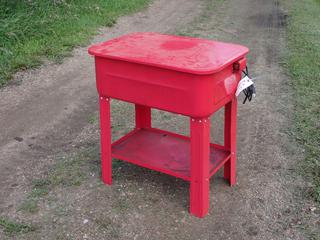 30in X 21in X 33in Parts Washer **Located @ Edmonton Yard**