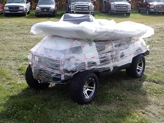 Unused SDLANCH SDLGC80 Golf Cart *Note: Requires Assembly* **Located @ Edmonton Yard**