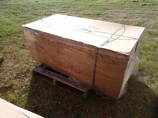 Unused IRGC40 110V 3-Wheeled High-End Mini Golf Cart **Located @ Edmonton Yard**