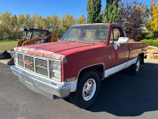 1985 GMC High Sierra 2wd Reg Cab Pick Up C/w 350 V8, A/T VIN 2GTGC24M4F1539135 *Note: Rear Driver Tire , Side Wall Damaged, Holds Air*