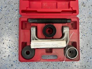 Automotive Bearing & Hub Removal Tool Set c/w Heavy-Duty Puller Yoke, Forcing Screw, Bearing/Hub Adapters & Receiver Cups, c/w Molded Carrying Case.